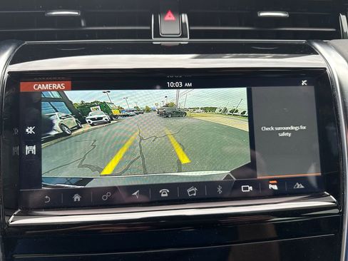 Used 2020 Land Rover Discovery Sport SE AWD/4WD image 28