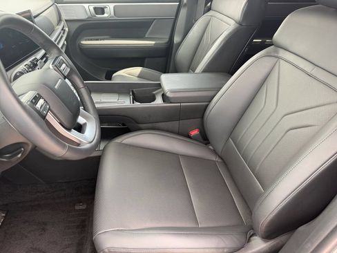 Used 2026 Hyundai Santa Fe SEL FWD image 10