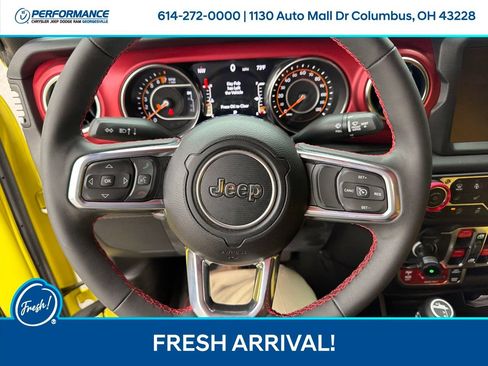 Used 2023 Jeep Gladiator Rubicon w/ Cold Weather Group AWD/4WD image 19