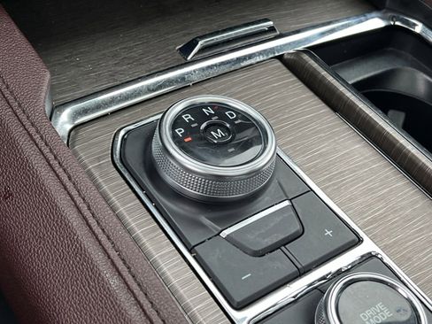 Used 2024 Ford Expedition Max Limited image 22