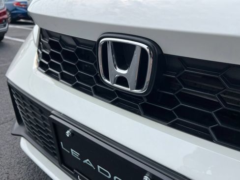 Certified 2025 Honda Civic Sport image 29