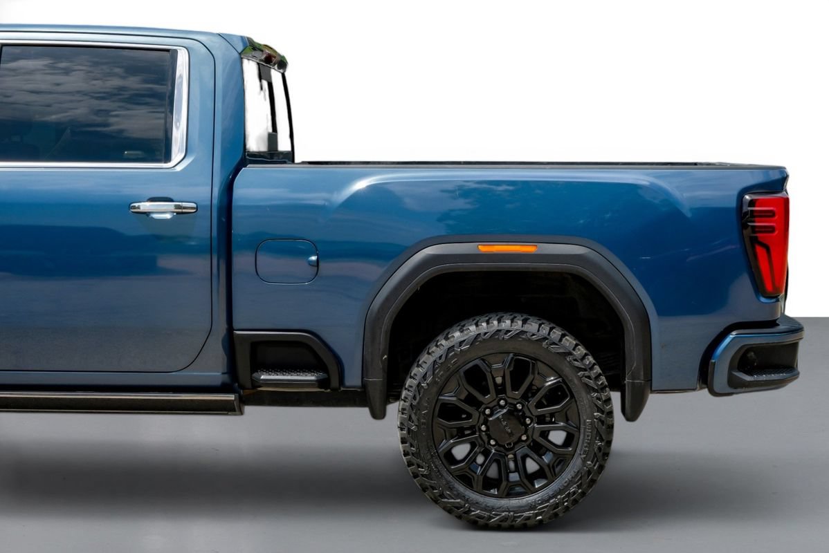 Used 2024 GMC Sierra 2500 Denali Ultimate AWD/4WD image 11