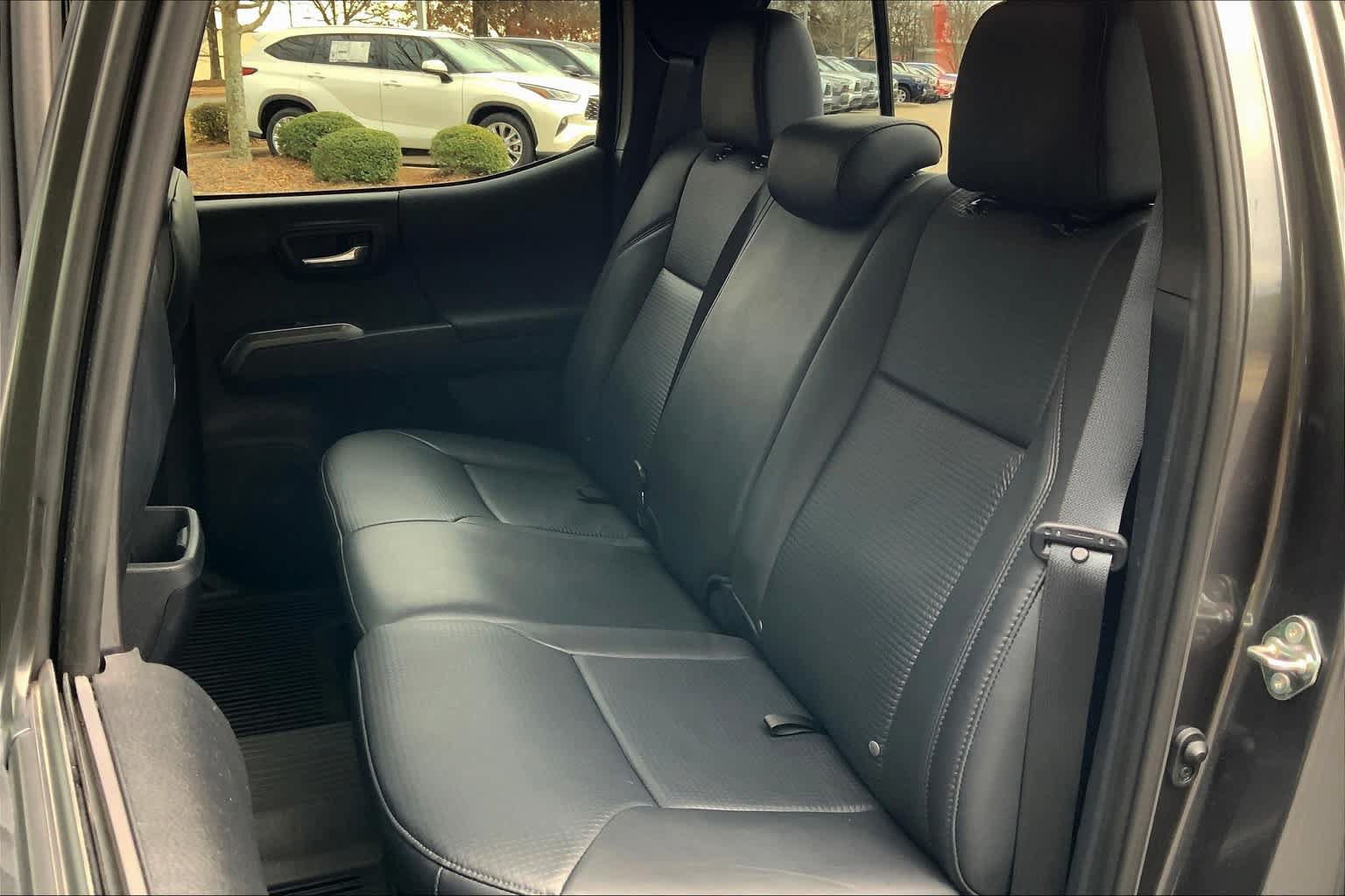 Used 2019 Toyota Tacoma TRD Sport w/ TRD Premium Sport Package RWD image 21