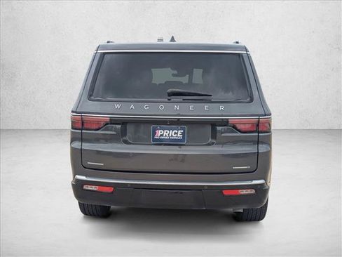 Used 2022 Jeep Wagoneer Series II image 6