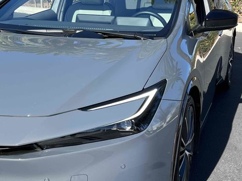 Used 2024 Toyota Prius Limited image 59