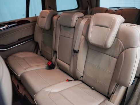 Used 2013 Mercedes-Benz GL 450 4MATIC image 25