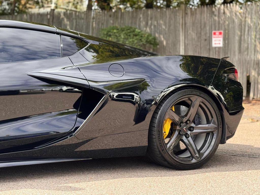 Used 2025 Chevrolet Corvette Z06 w/ Stealth Interior Trim Package RWD image 14