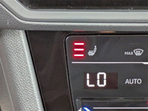 New 2026 Volkswagen Jetta SE image 23