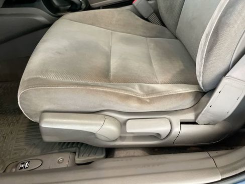 Used 2010 Honda Civic LX image 12