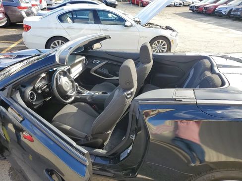 Used 2019 Chevrolet Camaro LT RWD image 41