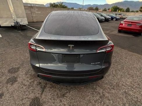 Used 2021 Tesla Model Y Long Range AWD/4WD image 5