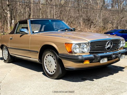 Used 1988 Mercedes-Benz 560 SL image 12