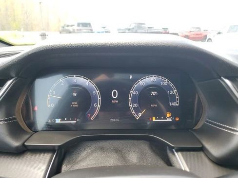Used 2025 Jeep Grand Cherokee Altitude AWD/4WD image 25