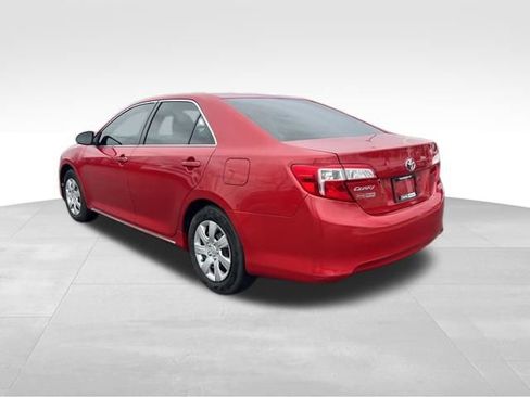 Used 2012 Toyota Camry LE image 5