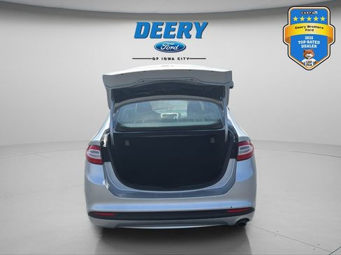Used 2014 Ford Fusion SE FWD image 19