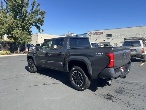 New 2025 Toyota Tacoma TRD Sport image 4