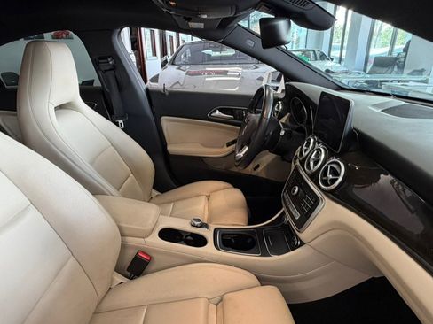 Used 2019 Mercedes-Benz CLA 250 image 36