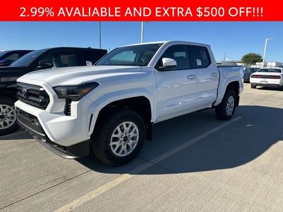 New 2025 Toyota Tacoma SR5