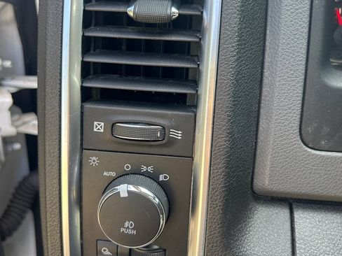 Used 2019 RAM 1500 Big Horn RWD image 13