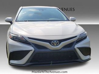 Used 2022 Toyota Camry SE w/ Convenience Package FWD video 4