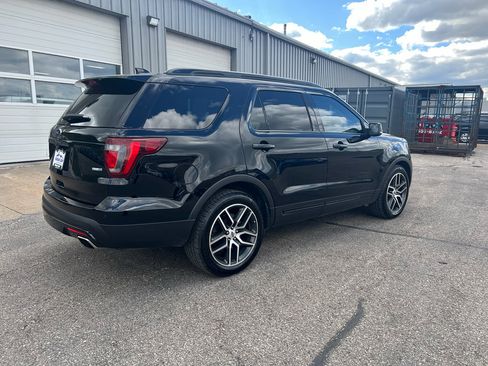 Used 2016 Ford Explorer Sport w/ Equipment Group 401A AWD/4WD image 4