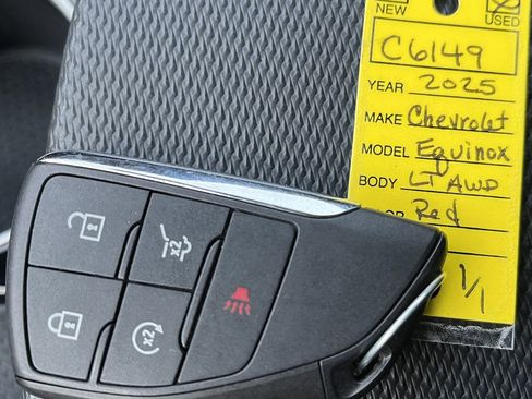 Certified 2025 Chevrolet Equinox LT w/ Convenience Package II image 23