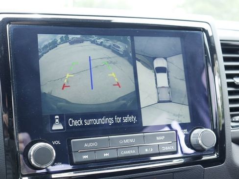 Used 2022 Nissan Frontier Pro-X RWD image 16