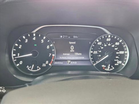 Used 2022 Nissan Frontier SV image 7