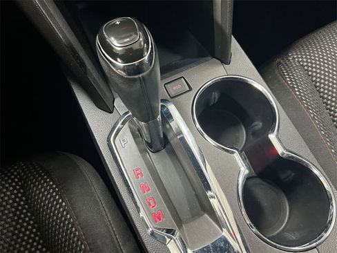 Used 2017 GMC Terrain SLE w/ Convenience Package image 17