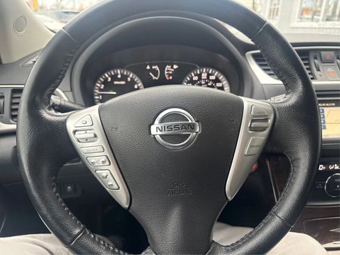 Used 2015 Nissan Sentra SL w/ Navigation Package image 20