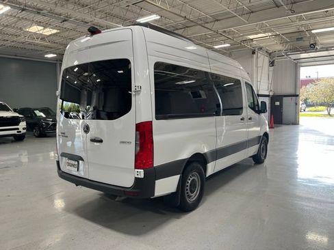 Used 2024 Mercedes-Benz Sprinter 2500 image 7