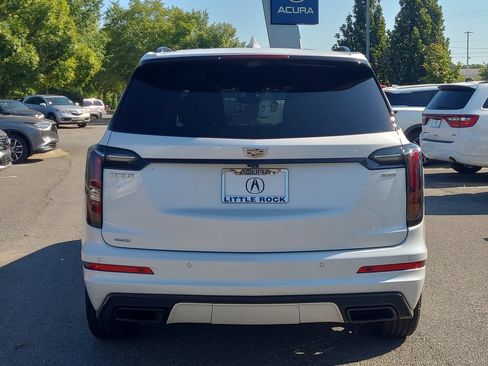 Used 2021 Cadillac XT6 Sport w/ LPO, ONYX Package AWD/4WD image 4