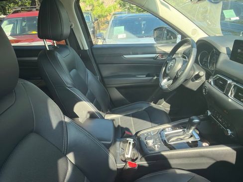 Certified 2025 MAZDA CX-5 AWD 2.5 S w/ Preferred Package image 3