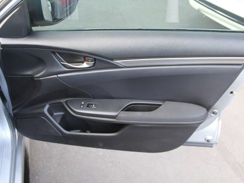 Used 2019 Honda Civic Sport image 18