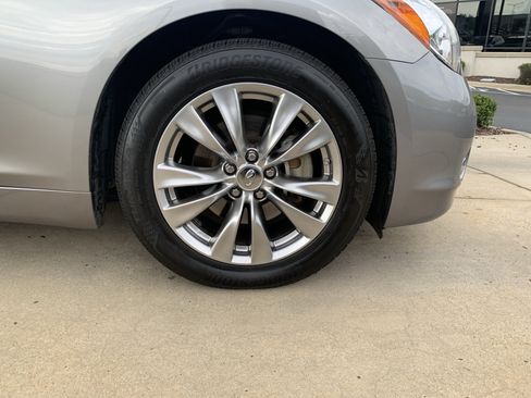 Used 2013 INFINITI M37 w/ Premium Pkg RWD image 13