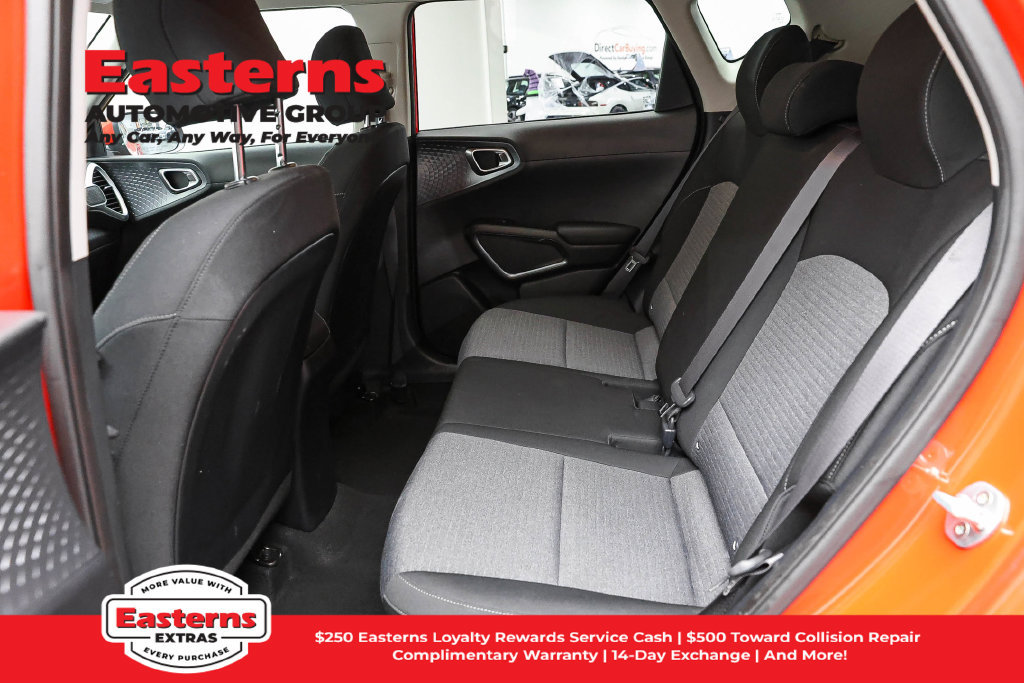 Used 2020 Kia Soul S FWD image 21