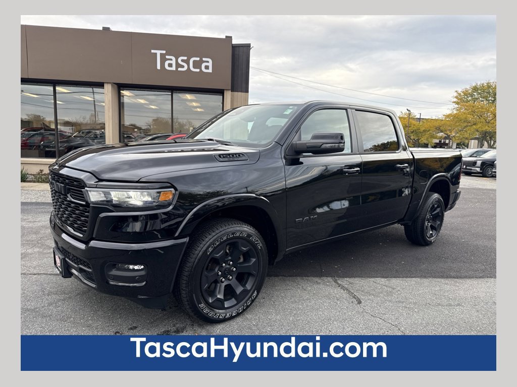 Used 2025 RAM 1500 Big Horn AWD/4WD image 1