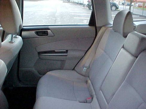 Used 2011 Subaru Forester 2.5X AWD/4WD image 11