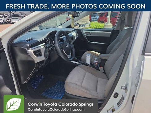 Used 2015 Toyota Corolla LE FWD image 9