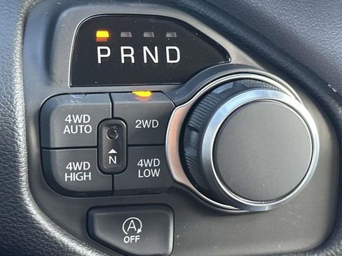 New 2026 RAM 1500 4x4 Crew Cab image 25