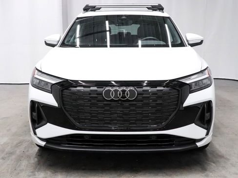 Used 2025 Audi Q4 e-tron Premium Plus w/ Premium Plus AWD/4WD image 2