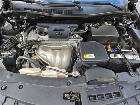 Used 2017 Toyota Camry SE image 22