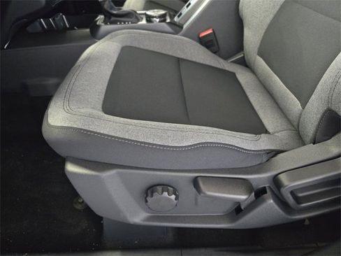 New 2025 Ford Bronco Base image 18