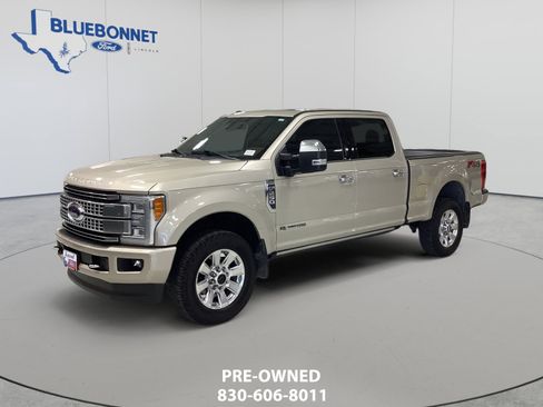 Used 2018 Ford F250 Platinum w/ Platinum Ultimate Package AWD/4WD image 1