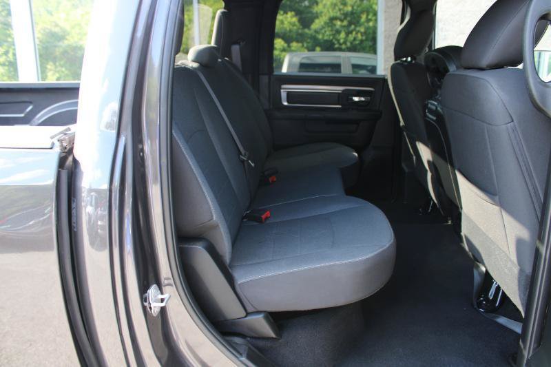 Used 2024 RAM 1500 Warlock RWD image 13