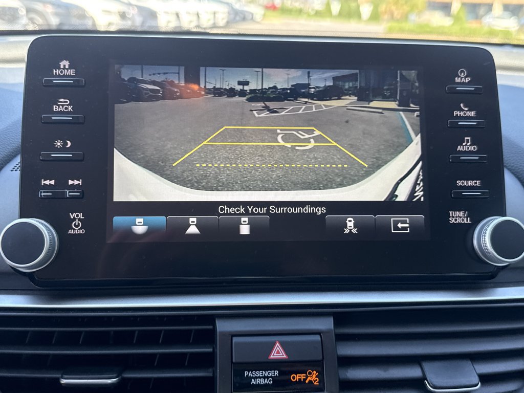 Used 2020 Honda Accord Touring image 24