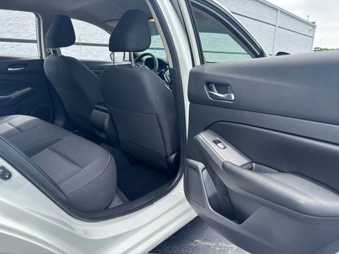 Used 2022 Nissan Altima 2.5 S FWD image 29