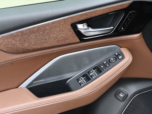 Used 2025 Acura MDX SH-AWD w/Advance Package image 29