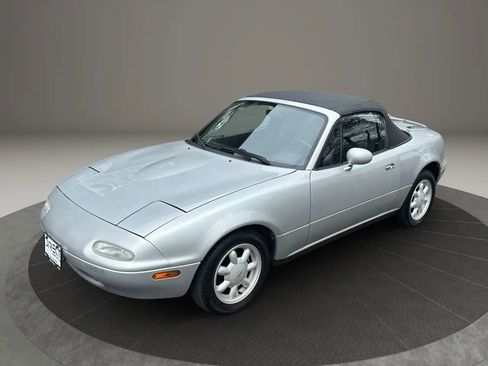 Used 1990 MAZDA MX-5 Miata RWD image 10
