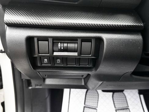 Used 2023 Subaru Crosstrek 2.0i Premium image 16